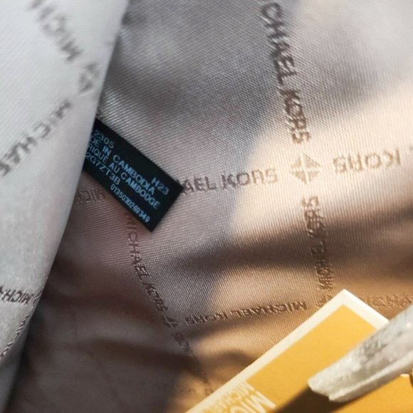 🌸NeW! Michael Kors Mirella Large Tote - Picture 9 of 10